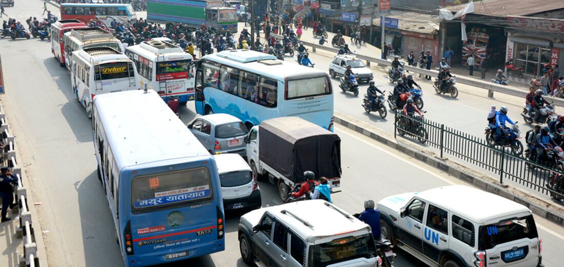 पेट्रोलियम पदार्थको मूल्य घटेसँगै अन्तरप्रदेश सार्वजनिक सवारीको भाडा दुई प्रतिशतले घट्यो