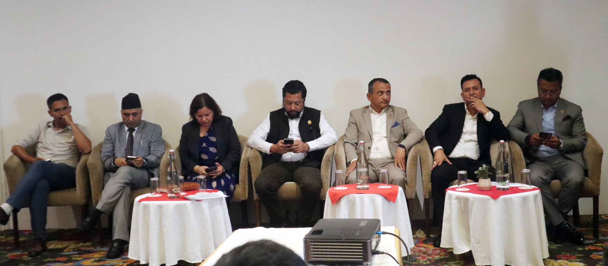 विद्यमान कानुनबाटै निजी क्षेत्रलाई पावर ट्रेडिङको लाइसेन्स दिन सकिने