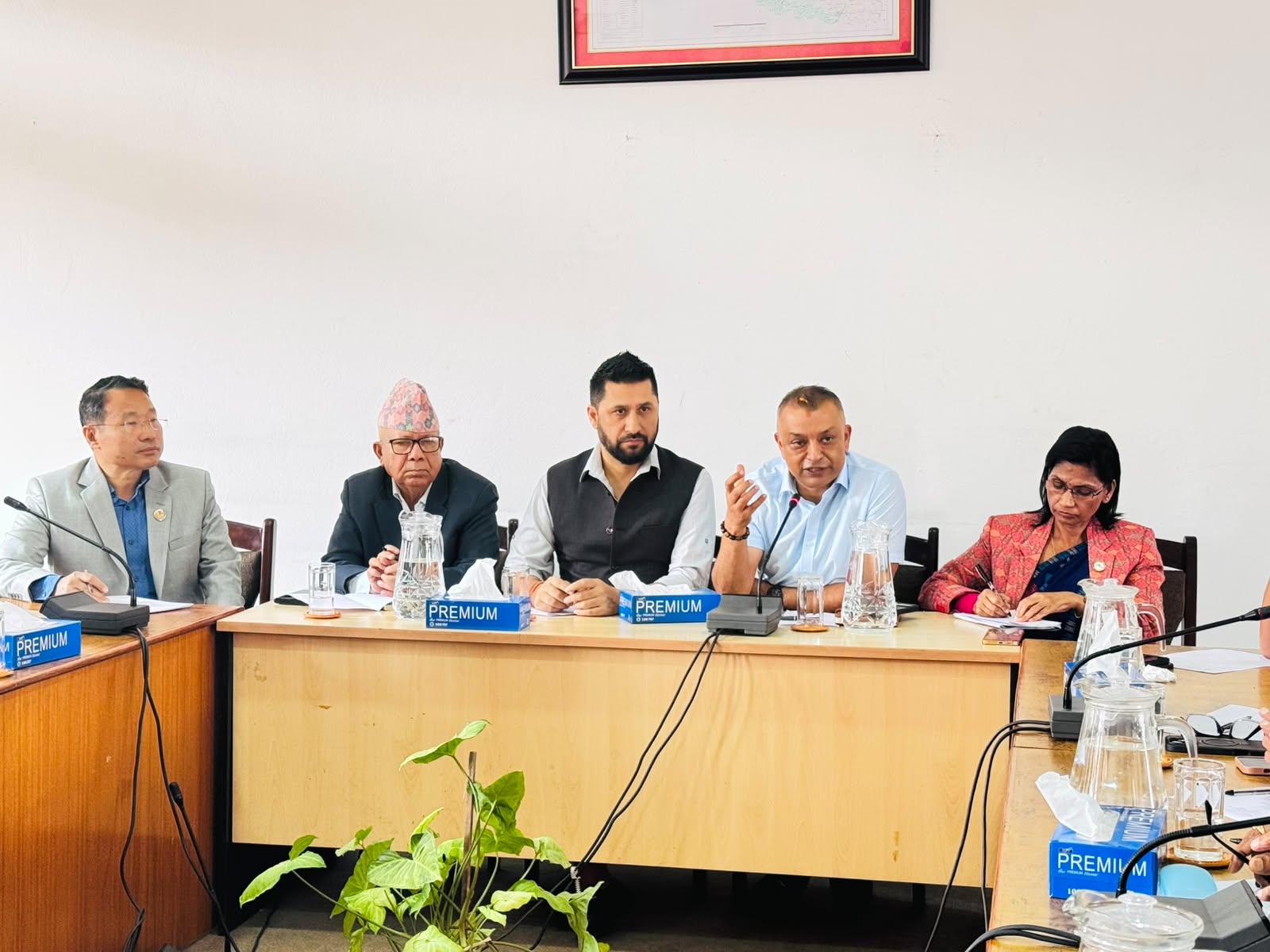 रास्वपाको पहलमा सर्वदलीय बैठक: बाढी प्रभावित क्षेत्रको पुनर्स्थापना र संयन्त्र निर्माणमा छलफल