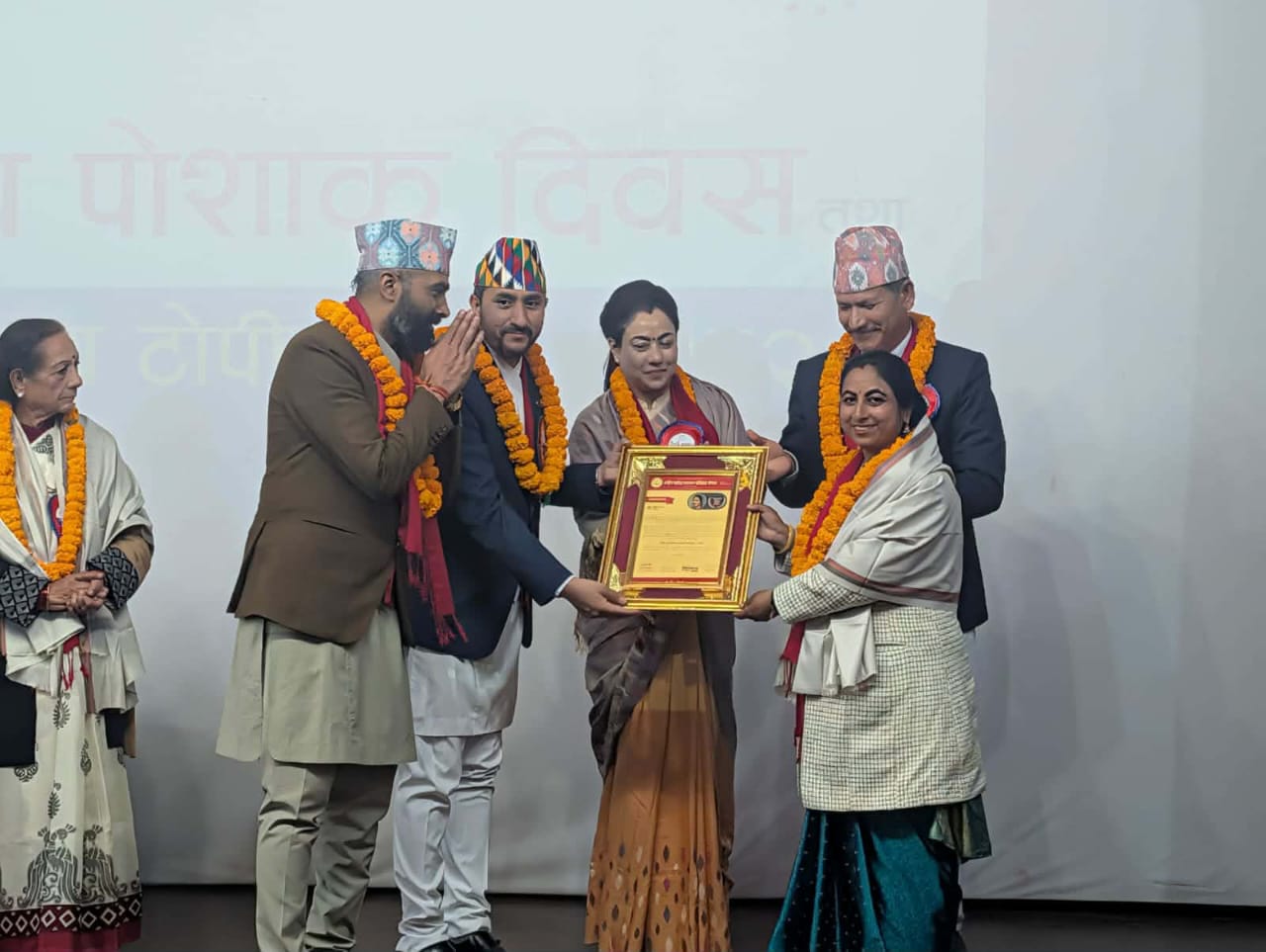 मैथिली ‘अर्चनाकृत रामायण’ की लेखिका अर्चना झा ‘राष्ट्रिय धरोहर नारीरत्न’ सम्मानबाट विभूषित