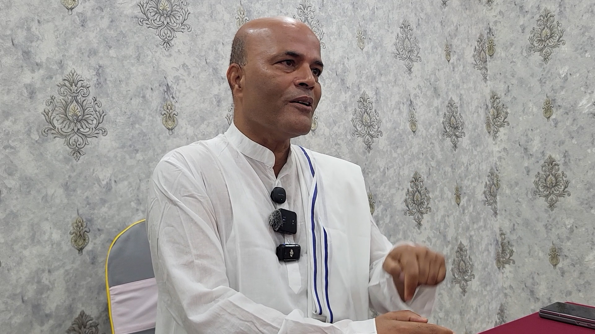 संविधानमाथि आन्तरिक र बाह्य प्रहार भइरहेको छ, यो गुमे देश गृहयुद्धमा जान्छ: डा. अमरेश सिंह